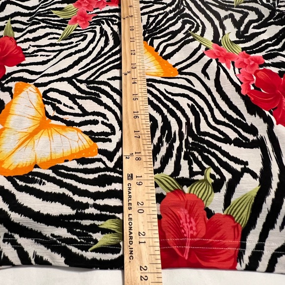 #1127. Christina Hope Petite 3/4 Sleeve Floral/Striped print Shirt w/Keyhole. Lg - Picture 8 of 8